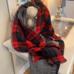COPY - Beautiful long plaid red and blue plaid. Scarf! ❤️